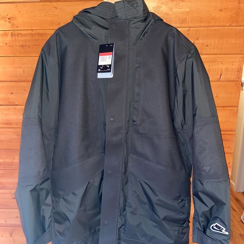 NWT Nike Sportswear Hypershield Parka Large Olive Green Synthetic Fill CZ2867